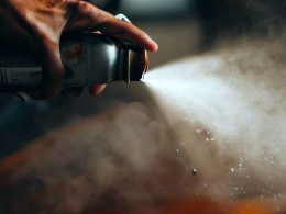 Spray de curățare pentru rugina auto: remedii eficiente pentru eliminarea ruginii de pe mașină