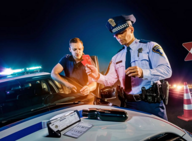 Poate Fi Reținut de Către Polițistul Rutier Certificatul de Înmatriculare al unui Vehicul?